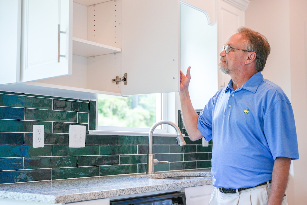 How To Maintain Your Home - Adjusting Shelves