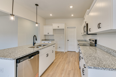 131 Burlwood Rd, Greenwood, South Carolina - Williamsburg II