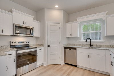 213 Palmetto Loop, Vidalia, Georgia - Ficus